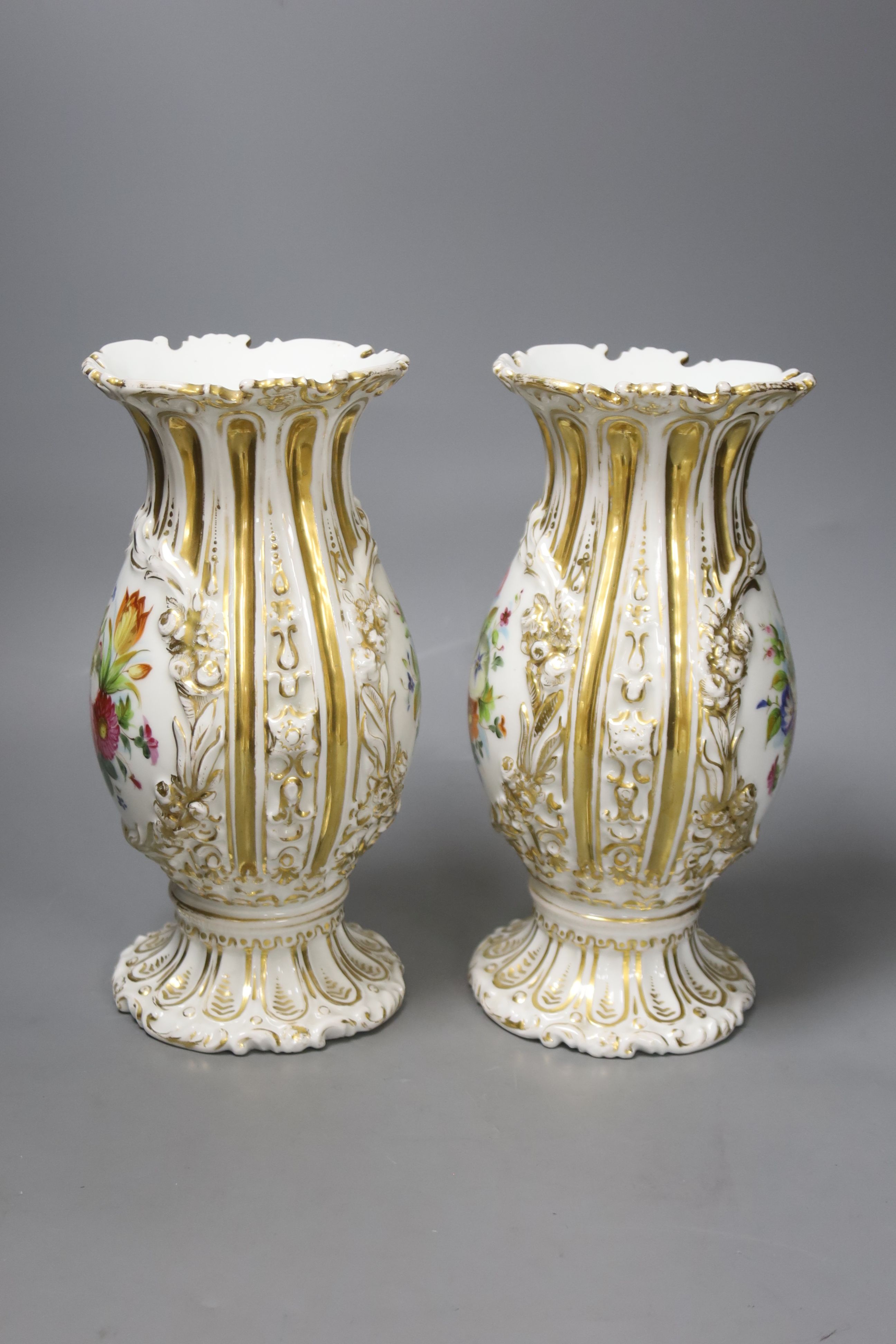 A Paris porcelain box and cover, c.1890, a pair Paris porcelain vases, a similar ‘fantastic birds’ bowl and a Dresden inkwell and height 25cm